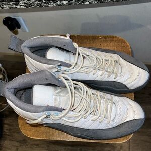 Jordan “ Flint grey Reto” 12s